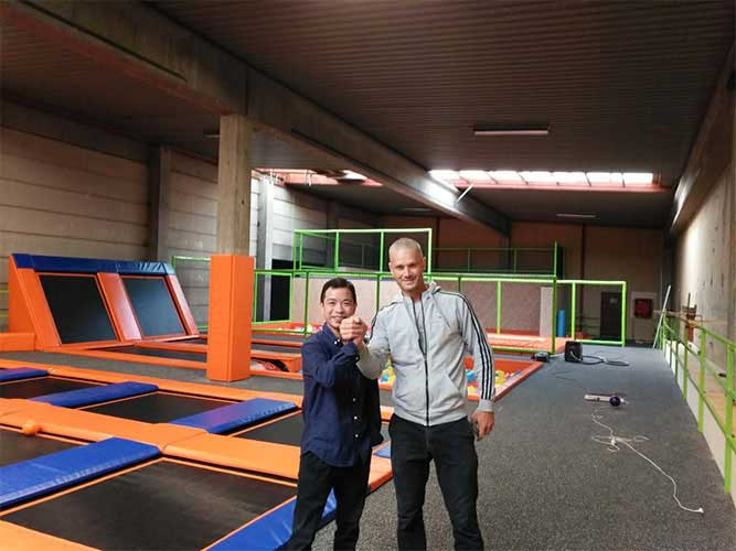 dammark trampoline park installation